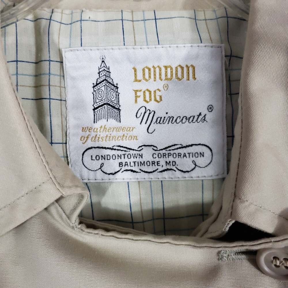 ❌SOLD❌London Fog Double-Breasted Trench coat - Picture 5 of 8